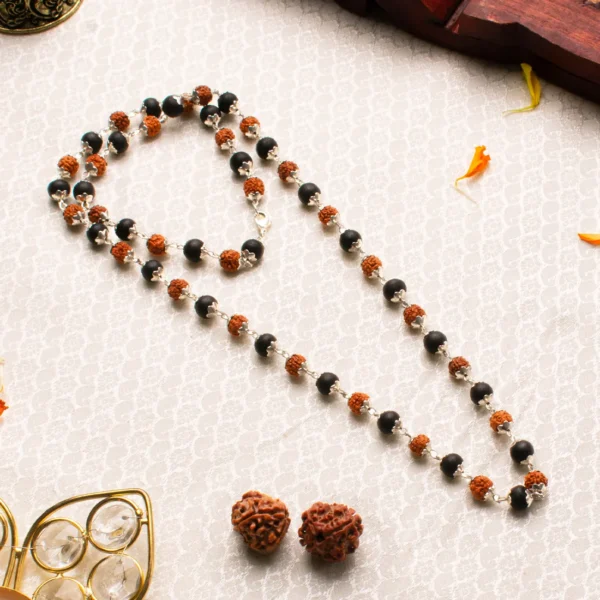 Rudraksha Karungali Mala with Free Lord Murgan Locket